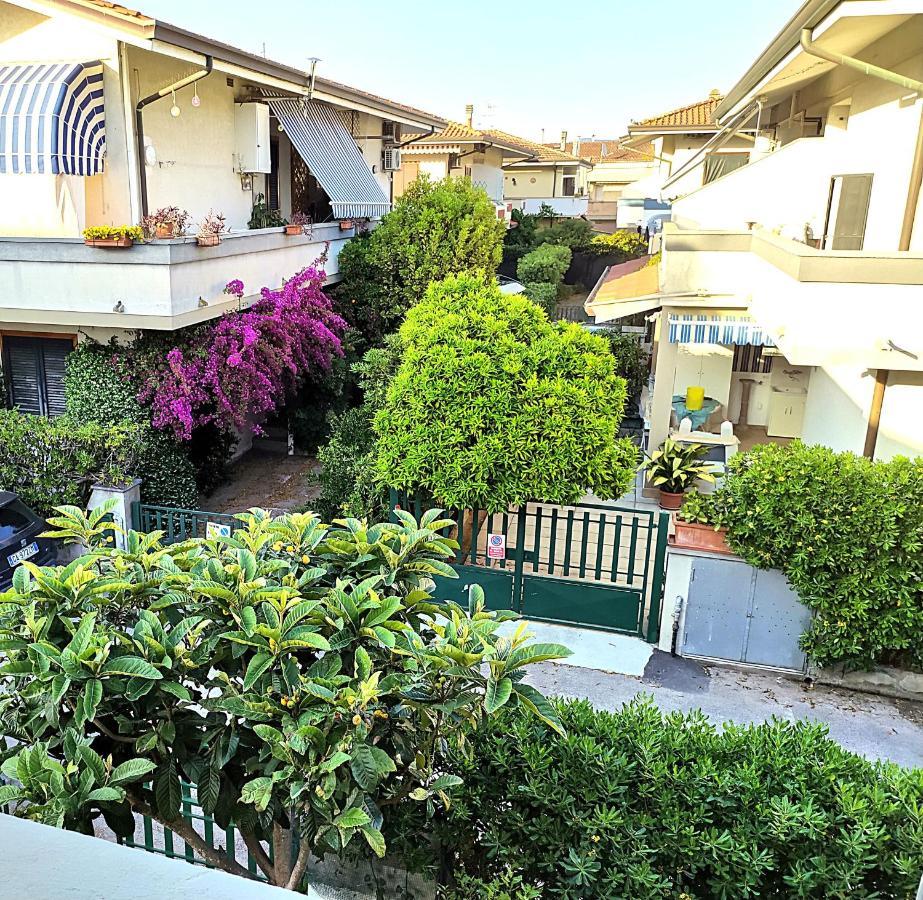 Ferienwohnung Tra Puccini Ed Il Mare Torre del Lago Puccini Exterior foto